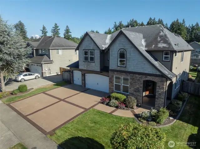 Looking for great curb appeal, look no further than 8504 229th Street Ct