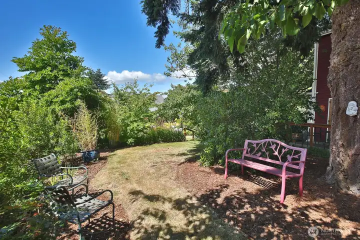 Take your time in the gardens. Discover the sun and the shade, the sweet spaces to sit and take in the surrounding beauty.
