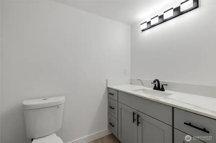 Bedroom 4 with Full bath #2