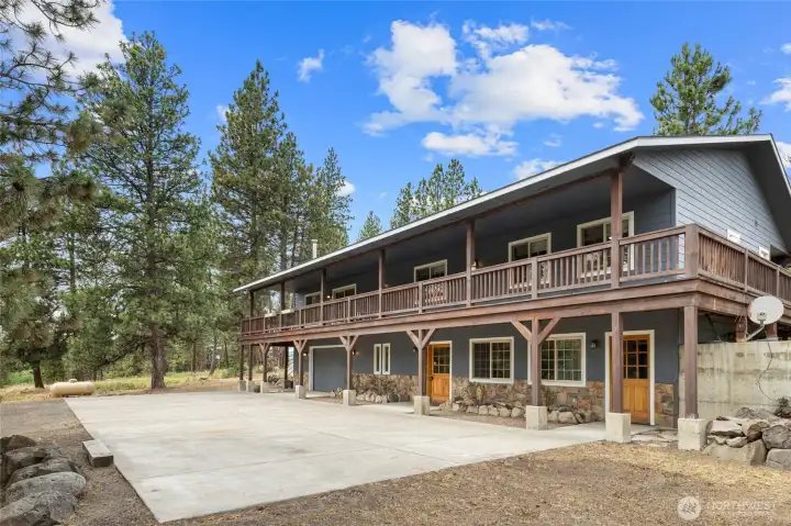 Front of home facing South West