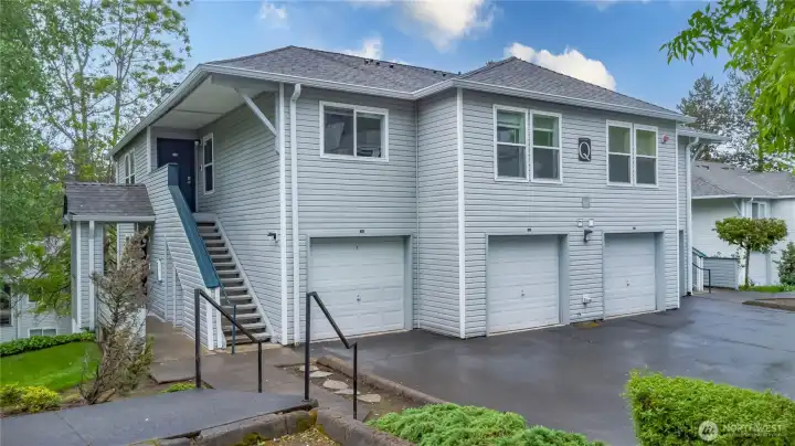 Beautifully updated top-floor end unit in the desirable Latitude Condominiums.