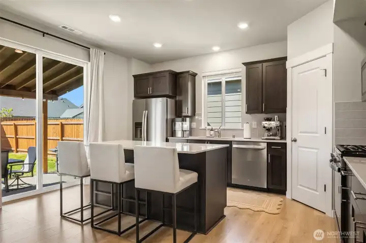 Casual bar eating as well as nearby Dining Area