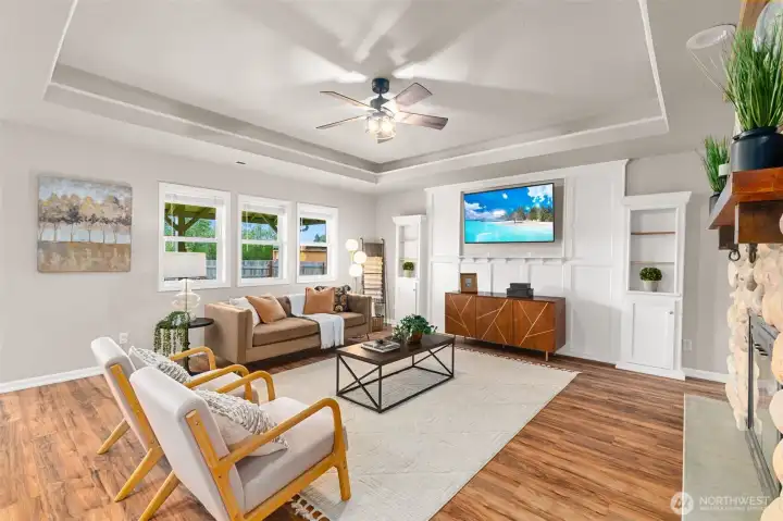Livingroom with built-ins
