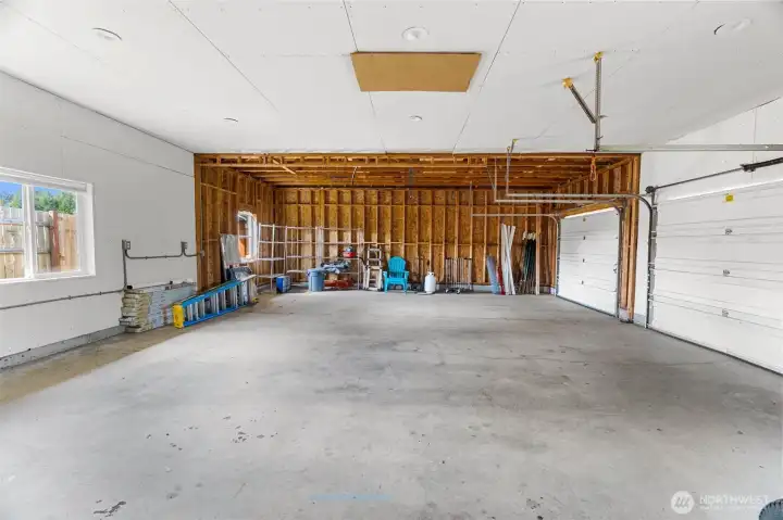 Detached Garage