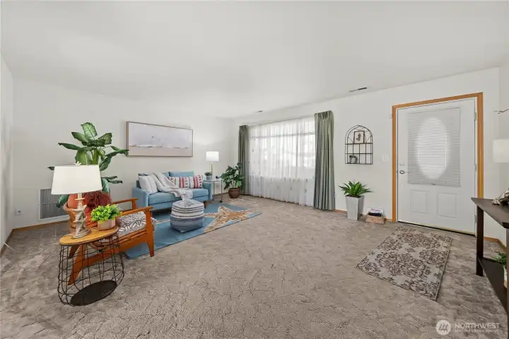 Roomy and bright living room Roomy and bright living room