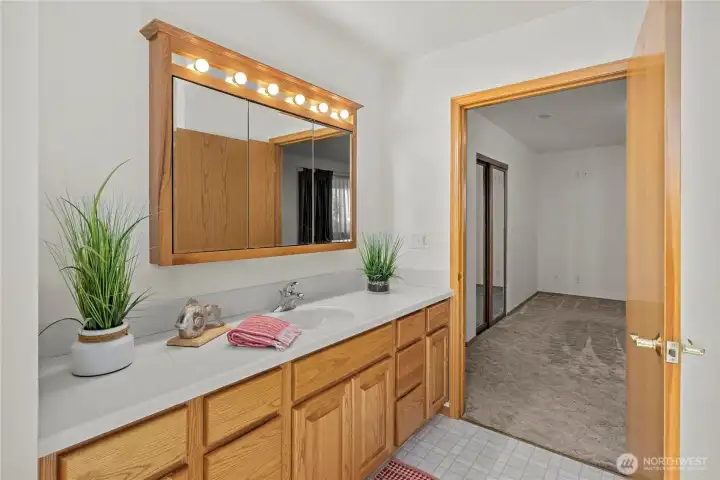 Attached 3/4 bath to primary Attached 3/4 bath to primary