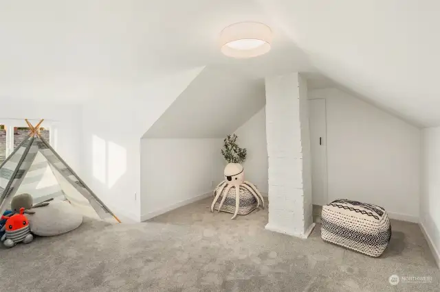 Attic area, perfect for playroom or office