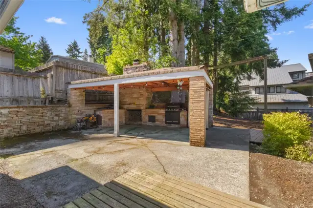 Cabana area with bbq grill, fireplace