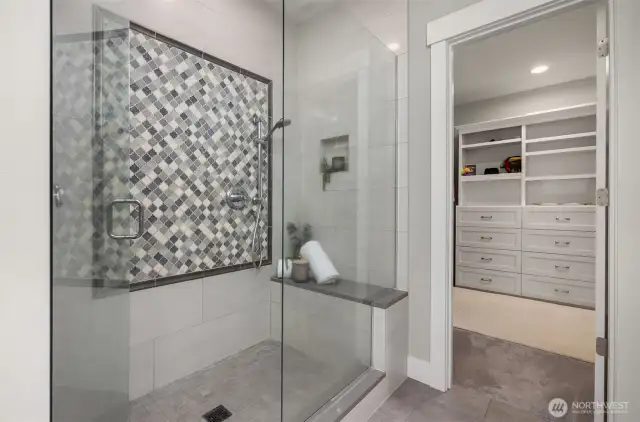 Enjoy the shower head or the rain shower as you relax in this spa like setting.