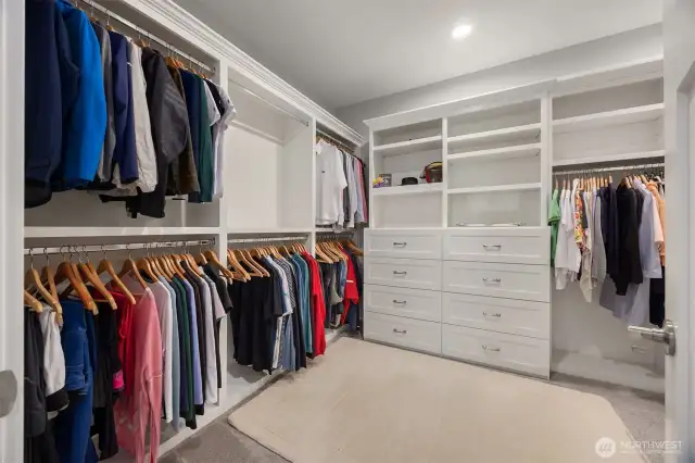 Don't worry if this frame doesn't look large enough.  There is more closet space around the corner.