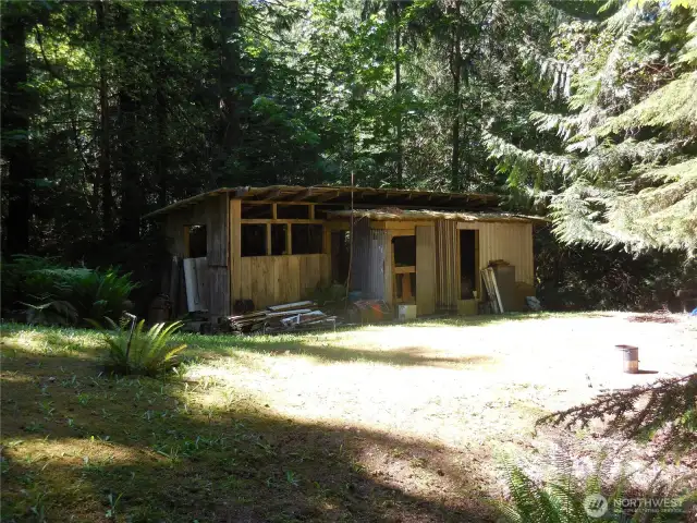 The old saw mill where all the wood to build the house got sliced into useable wood for the house!!