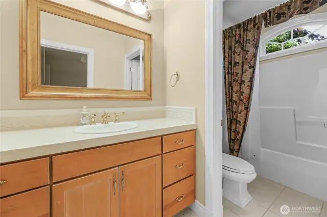 second primary bedroom en suite