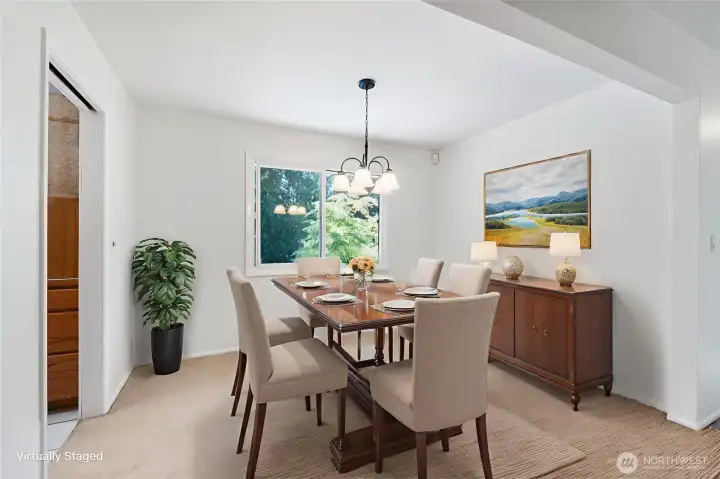 Dining Room Virtually Staged