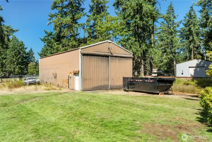Large 25x48 Detached Garage/Shop