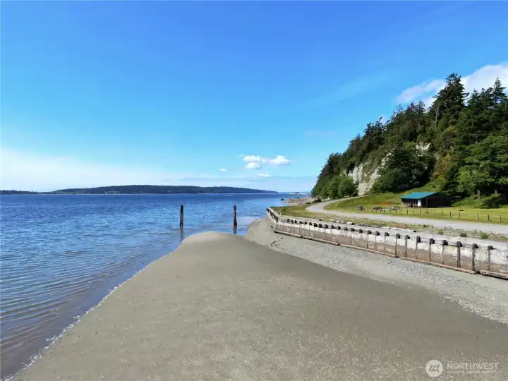 Saratoga Beach