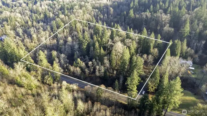 Property Lines are approximated. Buyer to Verify to their satisfaction.