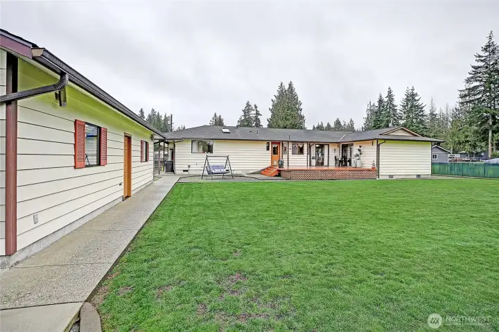 Plenty of room for kids and animals..