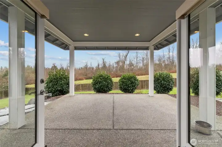Covered patio to back yard