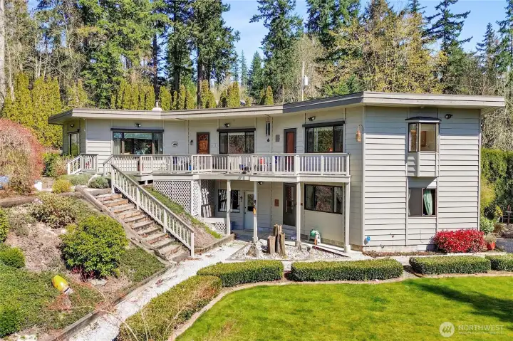 West facing front of home