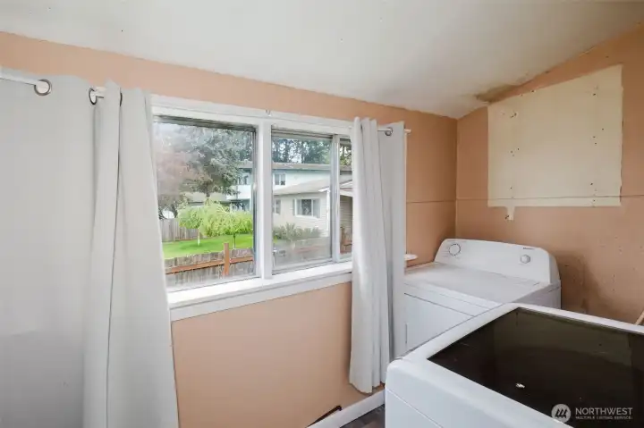 Laundry/mud room