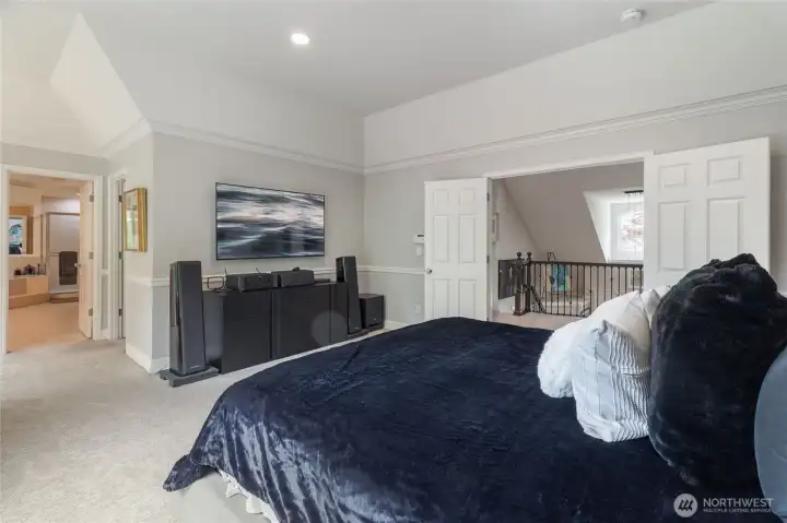 Primary looking to bath and closet area