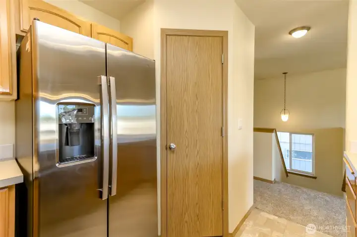 New SS fridge with water and ice in the door. New SS fridge with water and ice in the door.