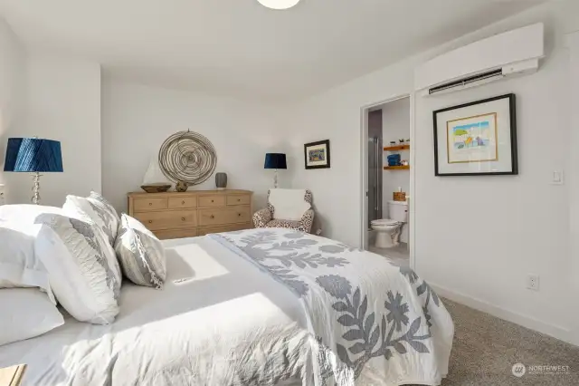 So nice to have your own private bath and the ductless heat pump for heating and cooling!