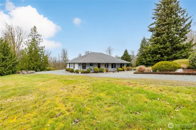 Nicely landscaped.