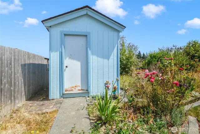 Cute garden shed