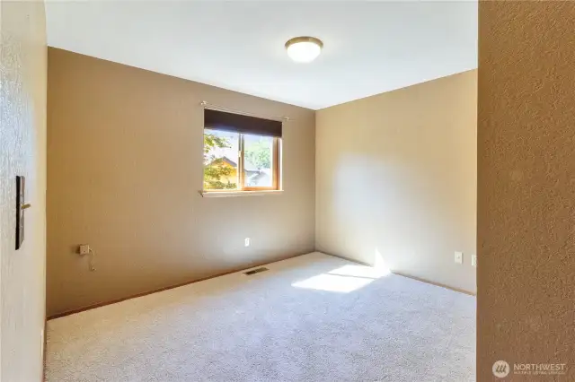 Second upstairs bedroom.