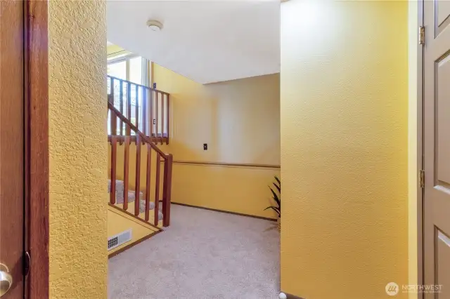 Small bonus area, great for a workout space, study or play place.