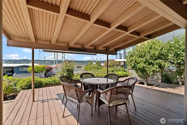 Inviting Deck Perfect for Entertaining