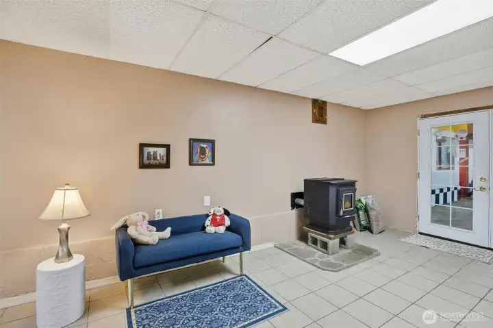 Lower Level w/pellet stove