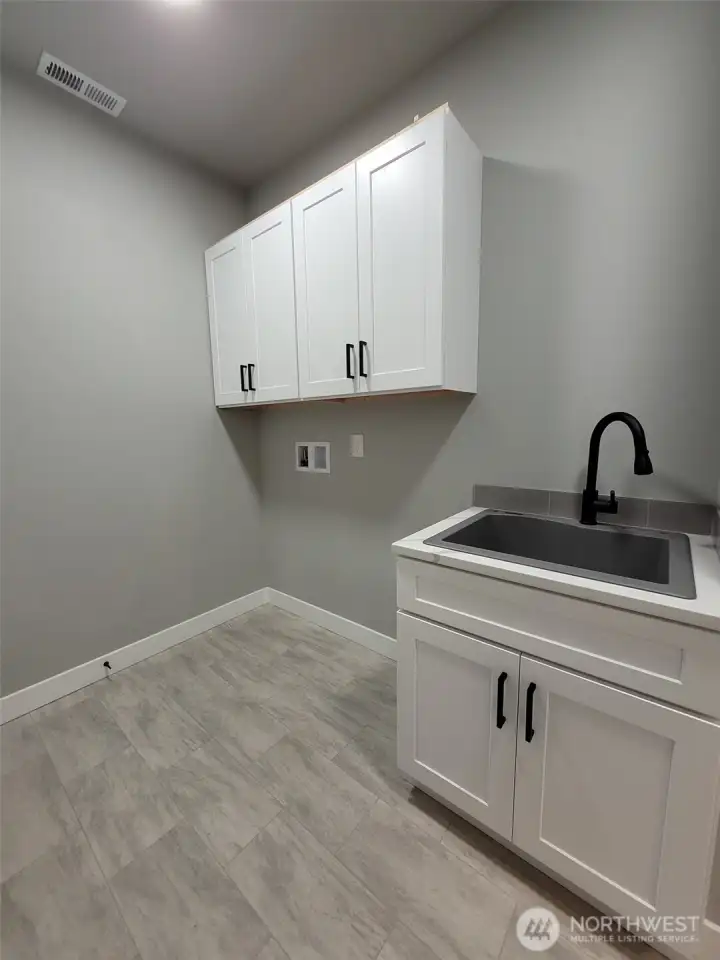 PRESALE not under construction - photos are of same house plan