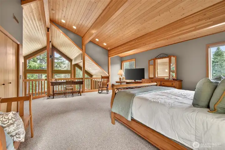 Stunning Beams, Views from Bed