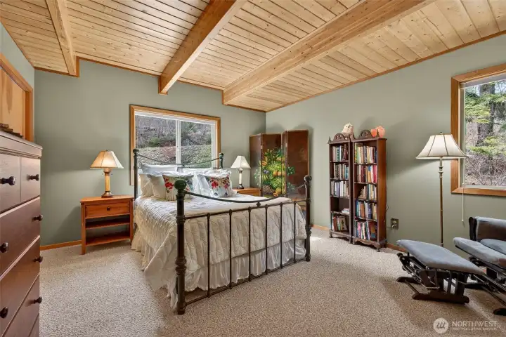 Main Level Guest Room