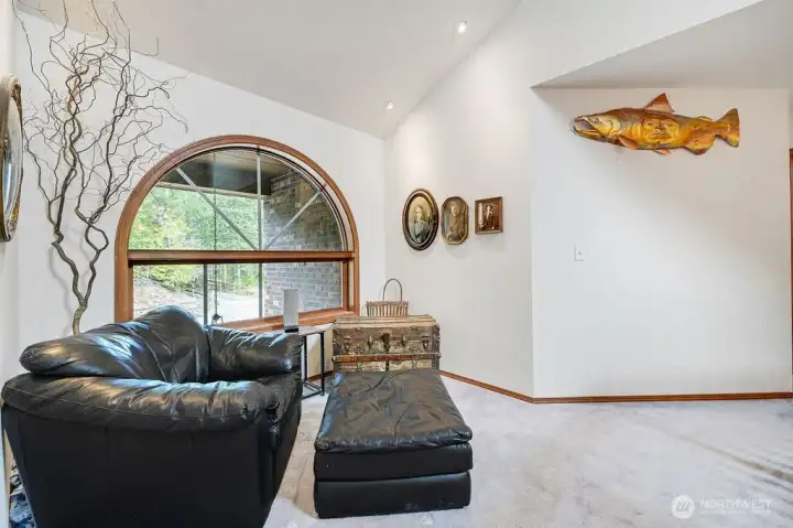 Transitional room at the top of stairway.