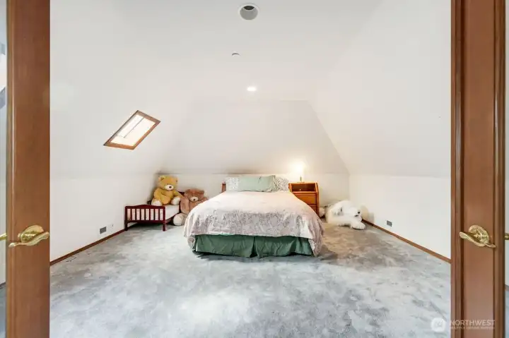 This flexible space, at the end of the entertainment room, has potential for a variety of uses.