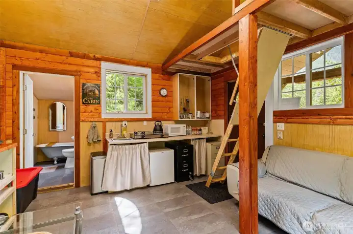 Kitchenette
