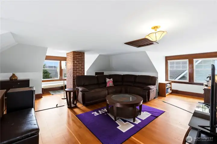 3rd floor family room