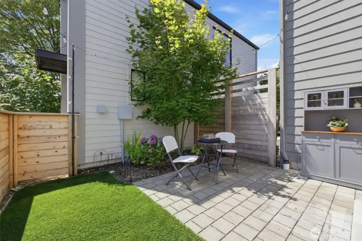 Private, fenced outdoor retreat off the living room. Private, fenced outdoor retreat off the living room.