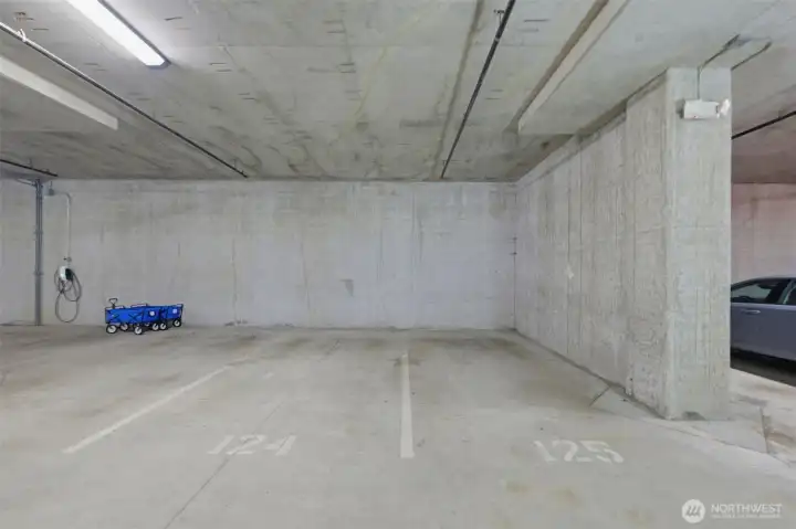 This unit comes with two adjacent parking spots! This unit comes with two adjacent parking spots!