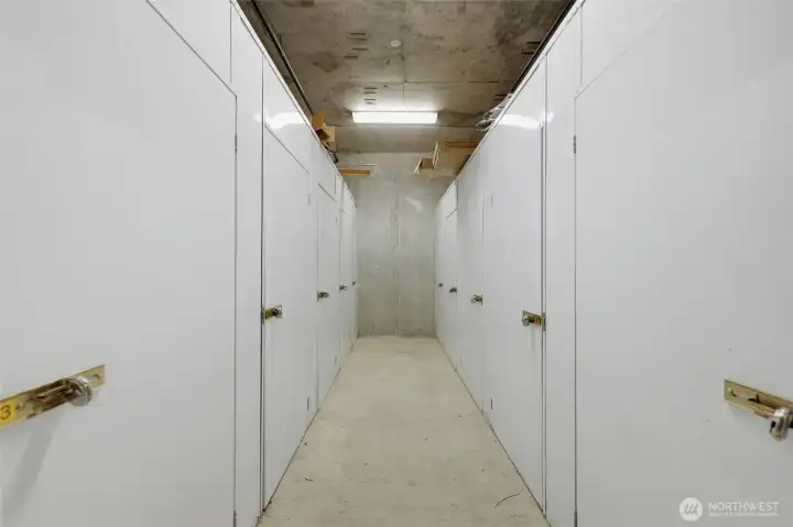 Storage Unit included in price. Storage Unit included in price.