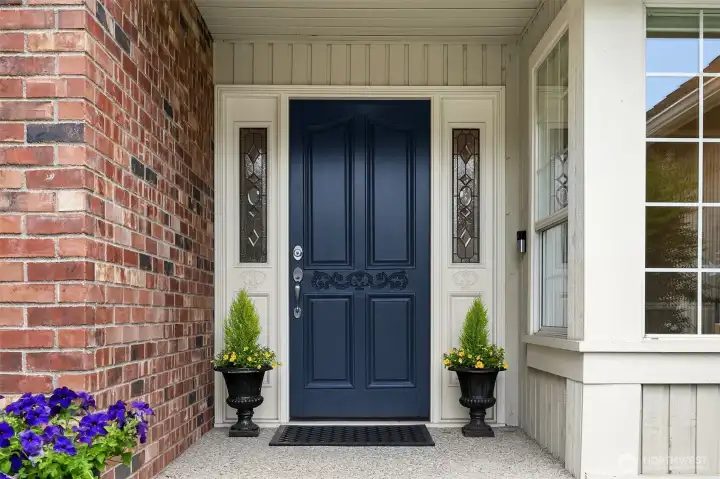 Grand Entrance Welcomes You Home!