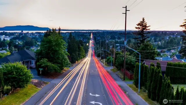 Welcome to top of Alabama Hill, photo was taken from the pedestrian bridge.