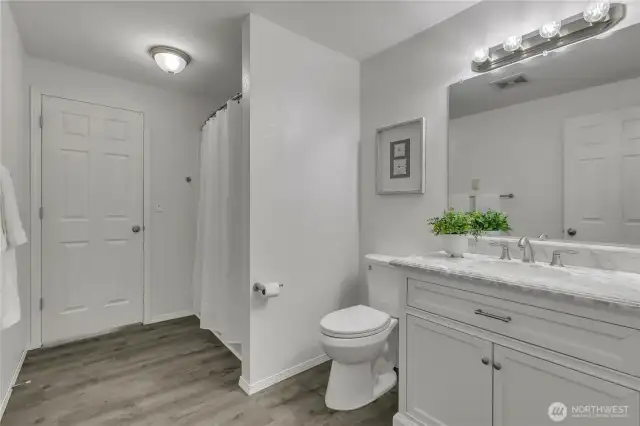 Main Full bathroom