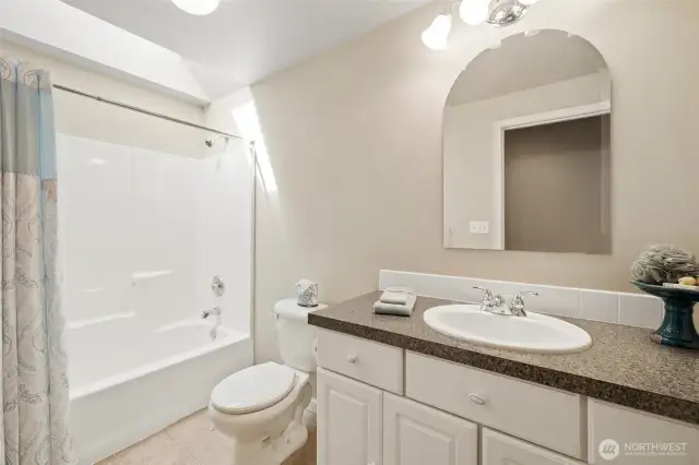 2nd bathroom