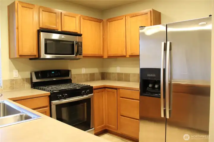Beautiful well maintained cabinetry and stainless steel appliances