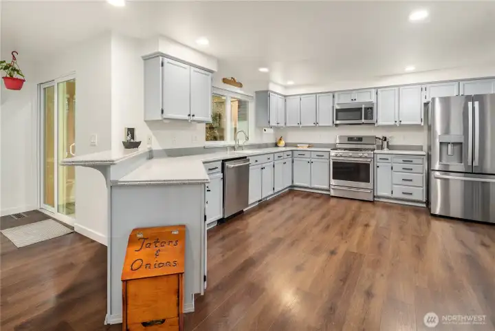 Kitchen with plenty of cabinet space