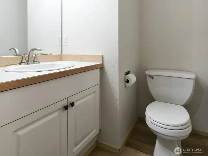 Main floor 1/2 bath.